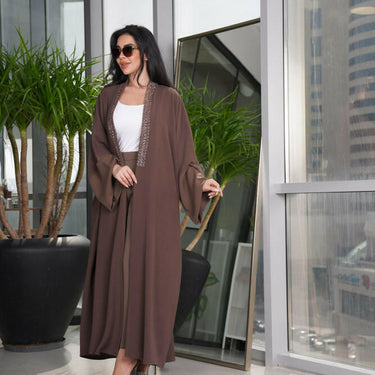 عبايه فري سايز كريب مع شك بني من الامام